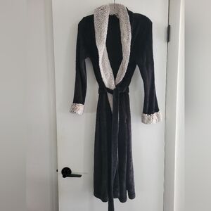 Women's robe